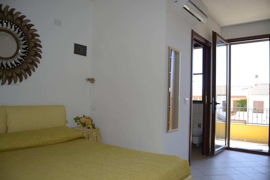 Affittacamere Al Mare 오리스타노 외부 사진